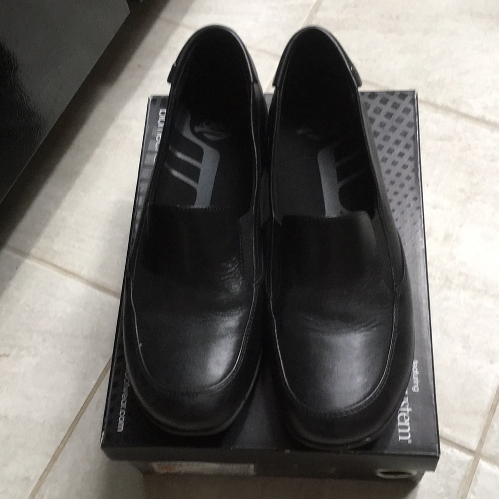 Abeo black loafers size 9.5